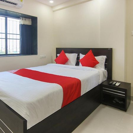 Hotel O Villa 31 Akot Buitenkant foto